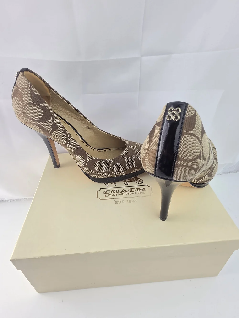 Coach Signature Canvas Brown Pump Heels W Box Sz6